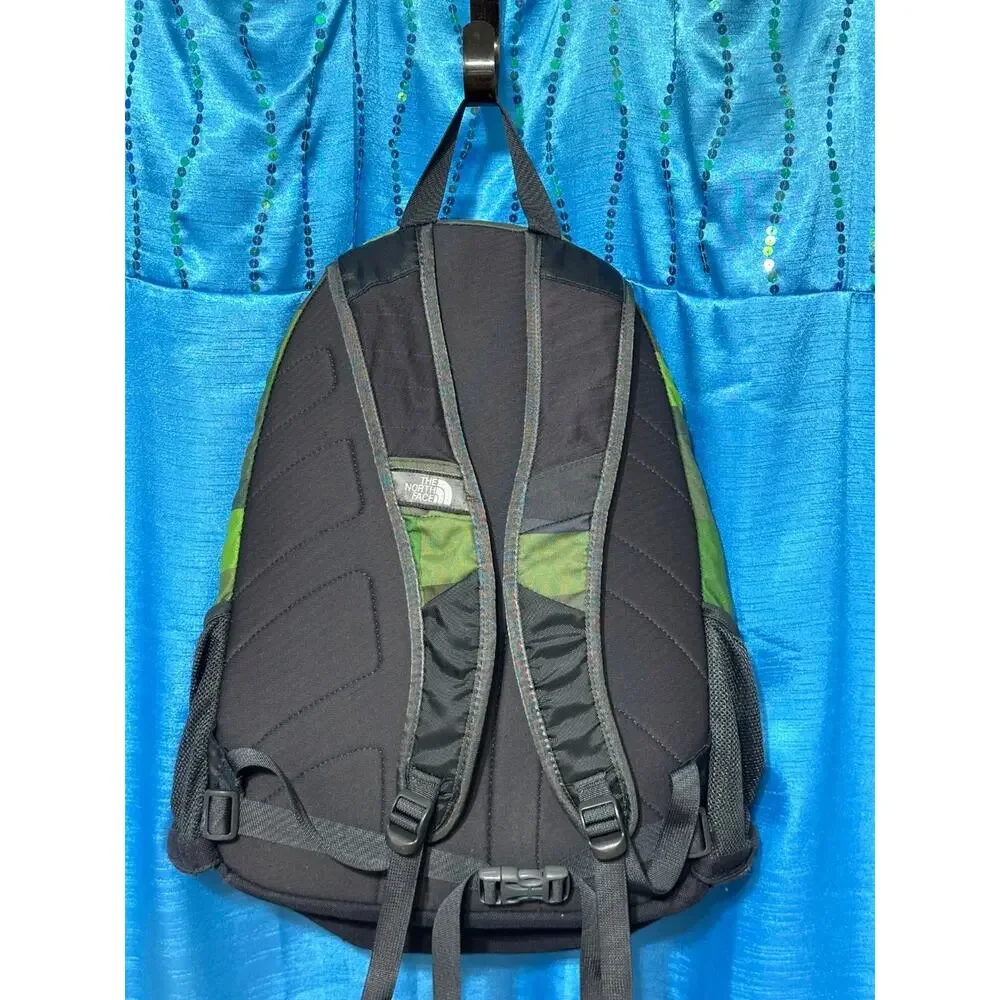 The North Face Jester Backpack 19 In H Green Padded Back Panel Unisex